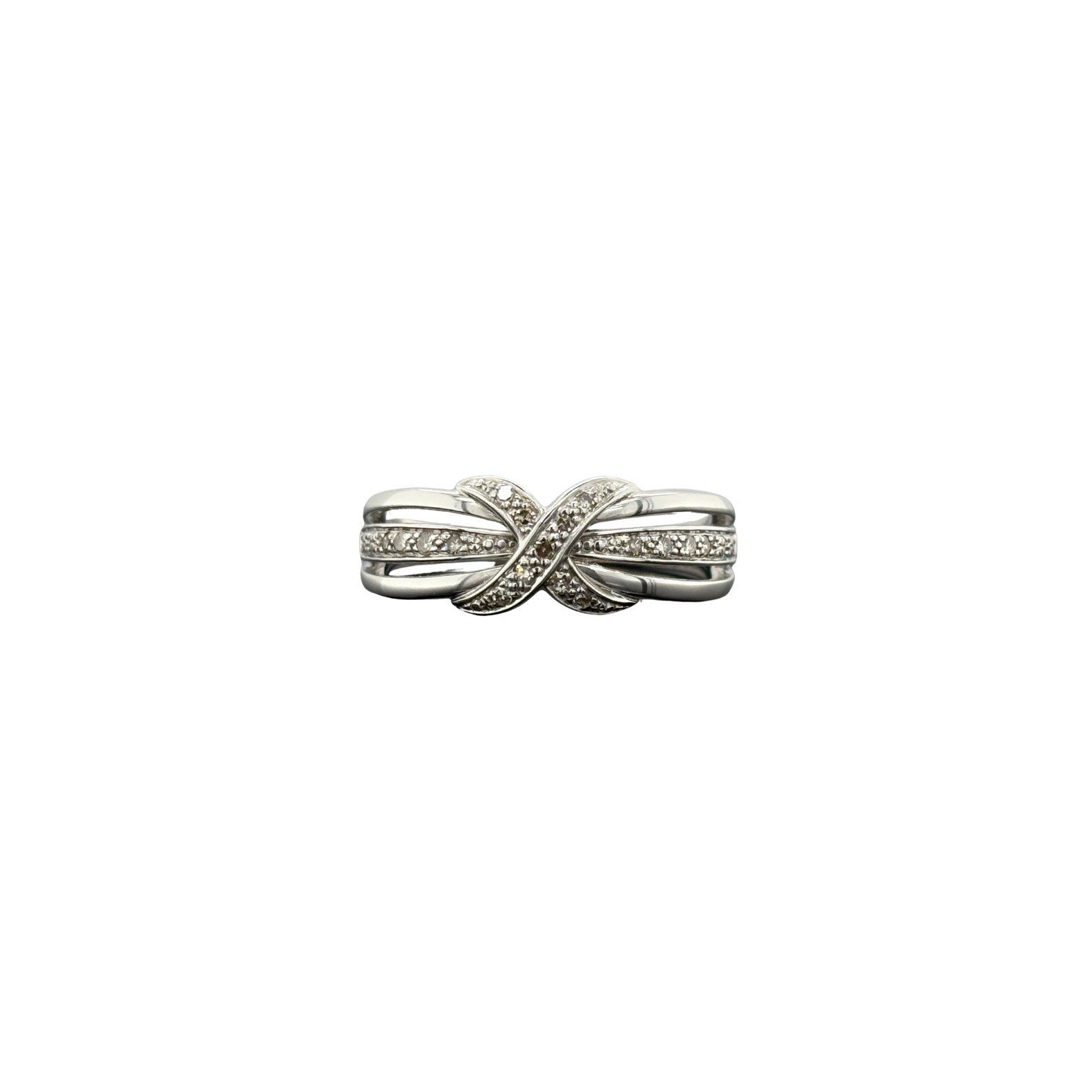 Pre-Owned White Gold & Diamond Ring