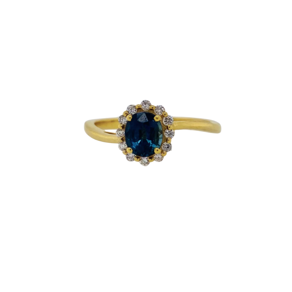 Yellow Gold Diamond & Natural Sapphire Ring